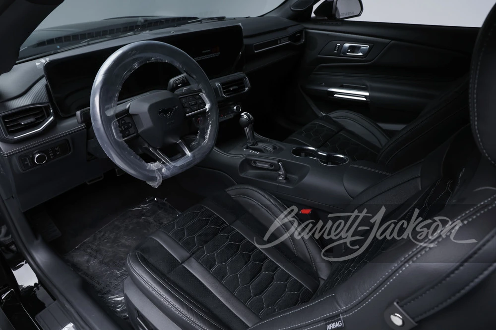2025 Ford Shelby Mustang - Image 10 of 31