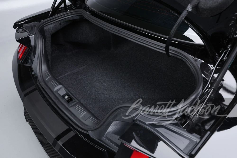 2025 Ford Shelby Mustang - Image 18 of 31