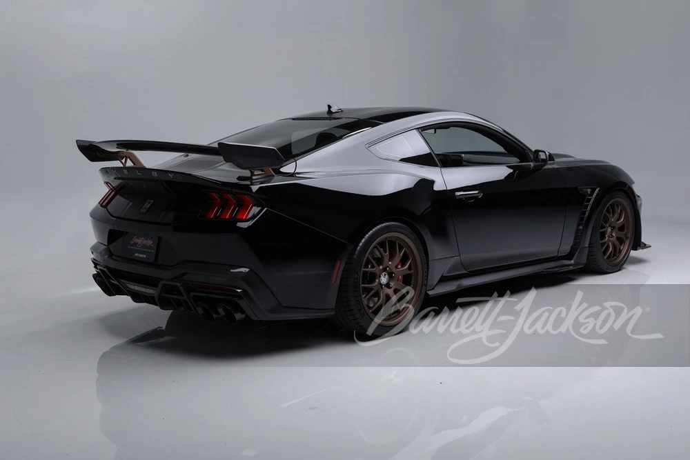 2025 Ford Shelby Mustang - Image 2 of 31