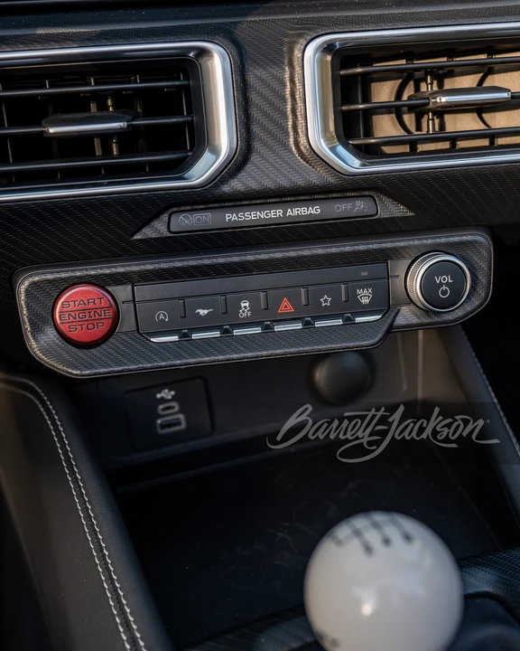2025 Ford Shelby Mustang - Image 24 of 31