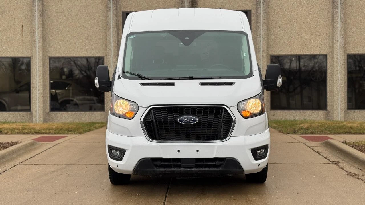 2025 Ford Transit - Image 2 of 21