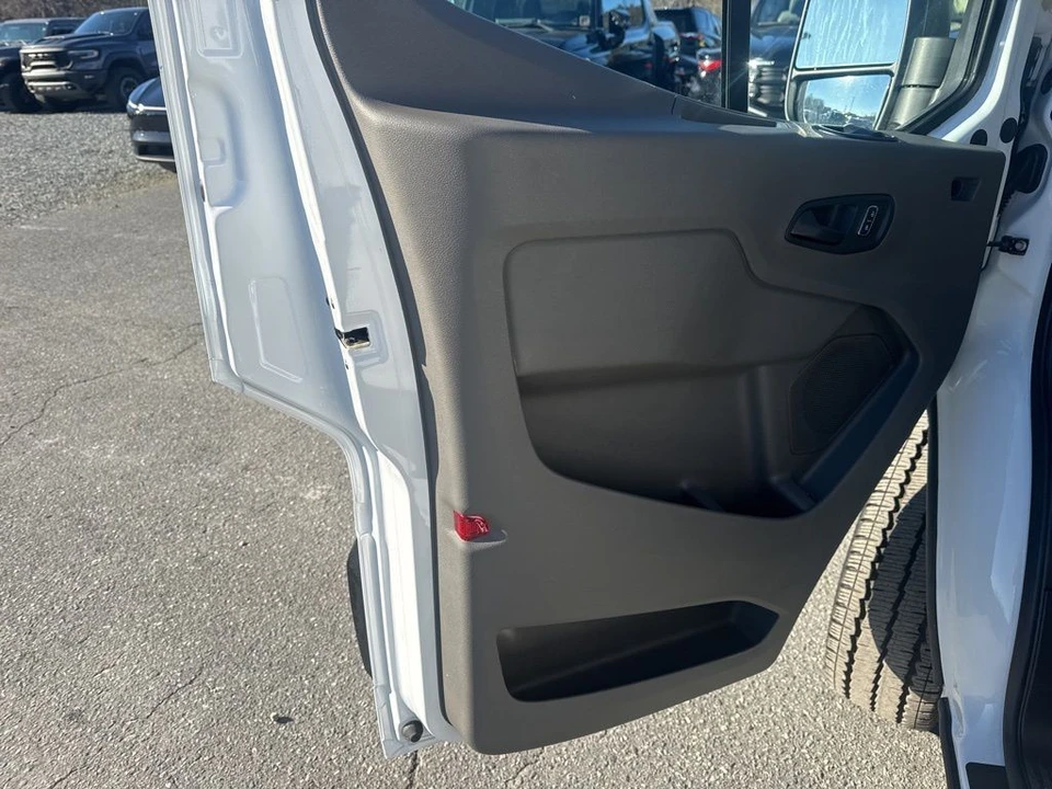2025 Ford Transit - Image 20 of 21