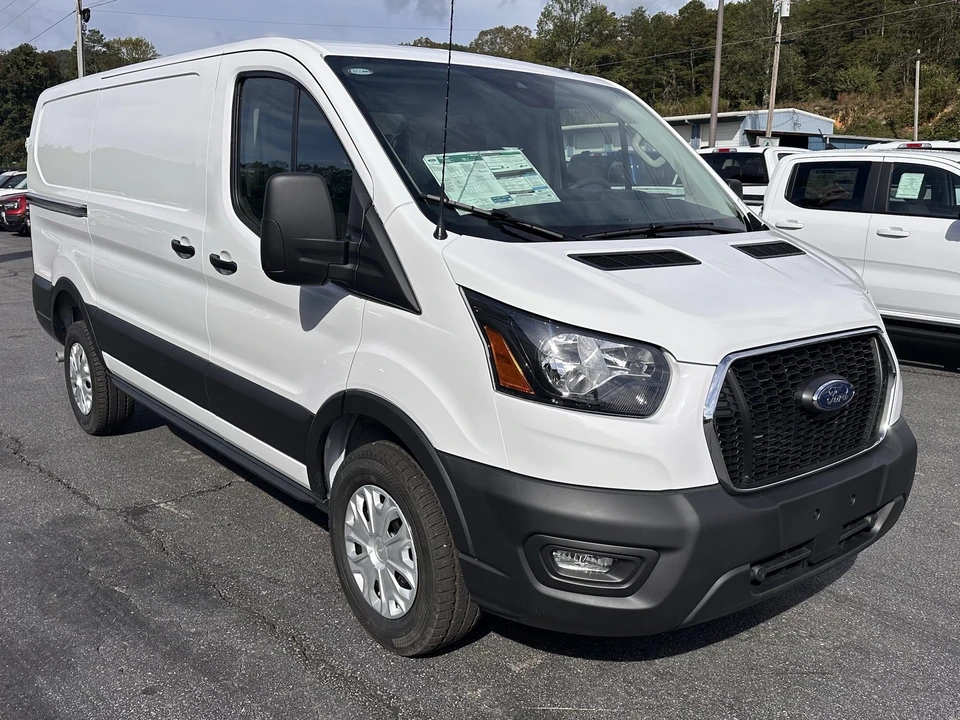 2025 Ford Transit - Image 4 of 21