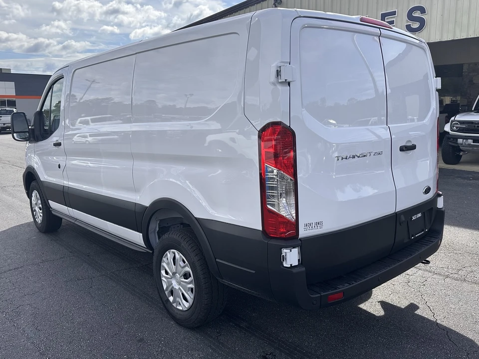 2025 Ford Transit - Image 8 of 21