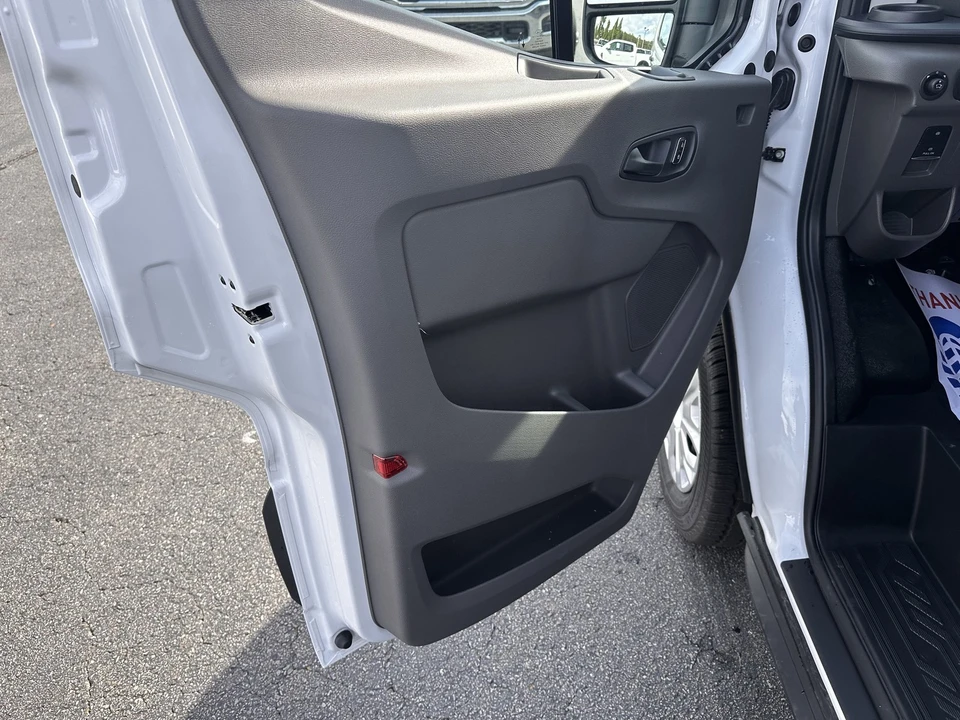 2025 Ford Transit - Image 9 of 21