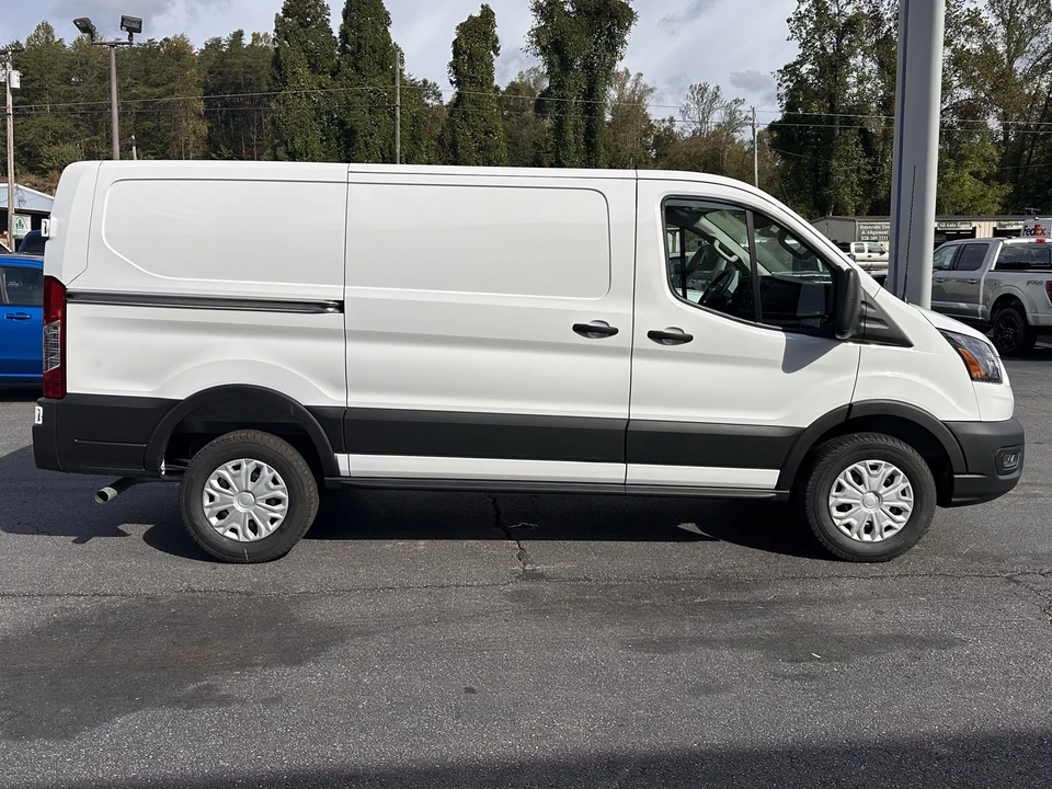 2025 Ford Transit - Image 5 of 21