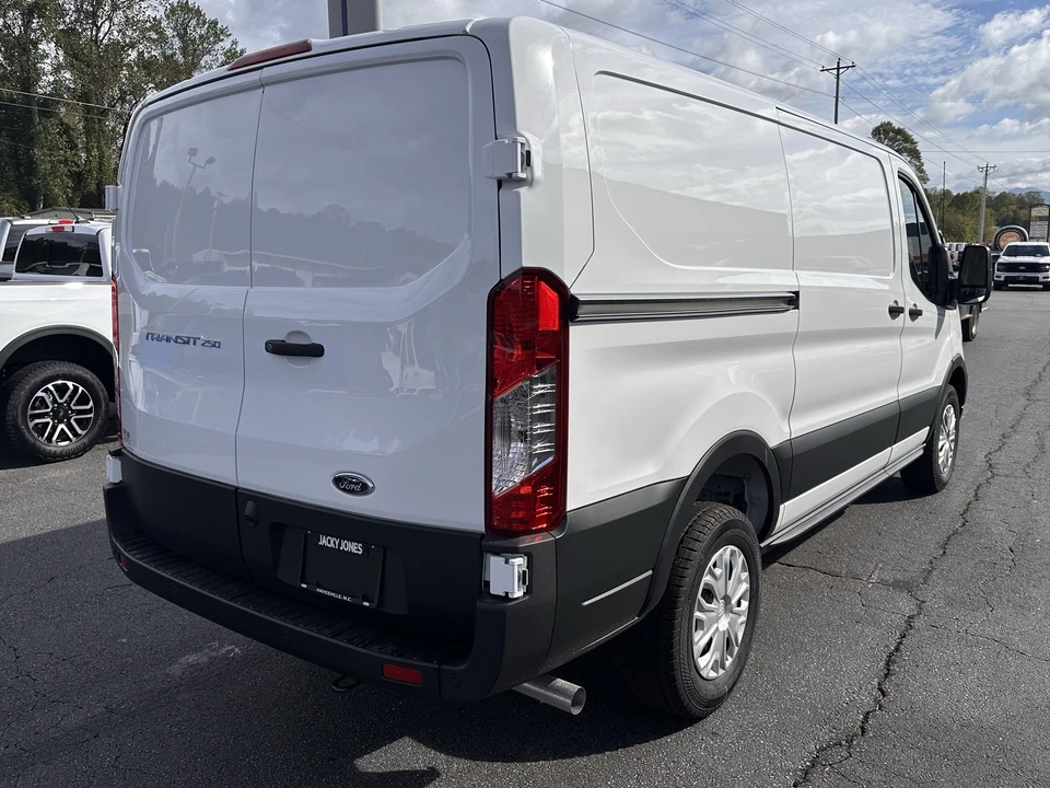 2025 Ford Transit - Image 6 of 21