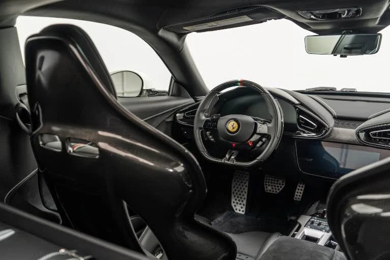 2025 Ferrari 12Cilindri - Image 10 of 16