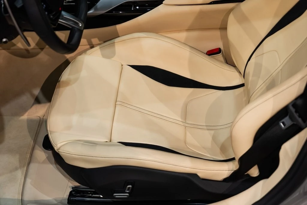 2025 Ferrari 12Cilindri - Image 12 of 12