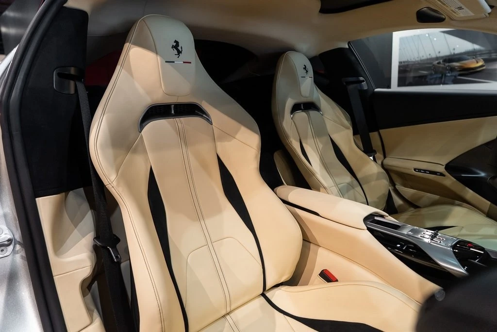 2025 Ferrari 12Cilindri - Image 11 of 12