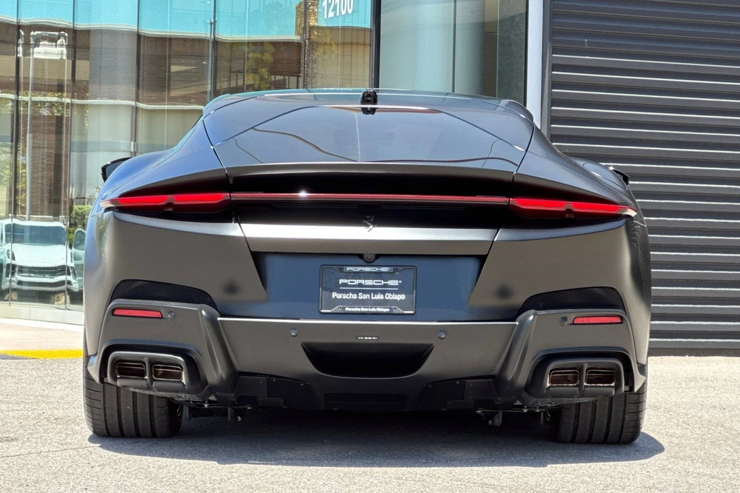 2025 Ferrari 12Cilindri - Image 7 of 31