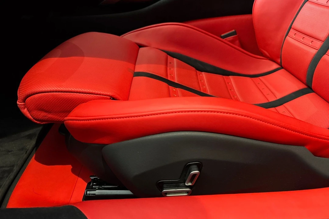 2025 Ferrari 12Cilindri - Image 14 of 31