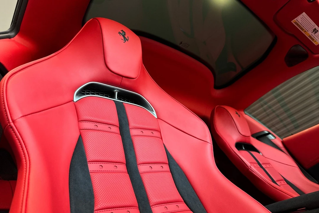 2025 Ferrari 12Cilindri - Image 18 of 31