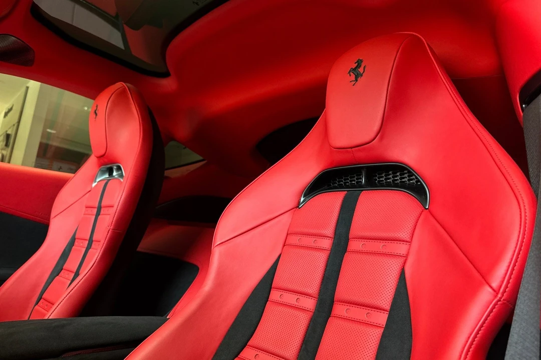 2025 Ferrari 12Cilindri - Image 5 of 31