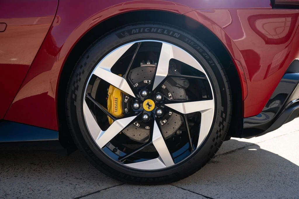 2025 Ferrari 12Cilindri - Image 20 of 31