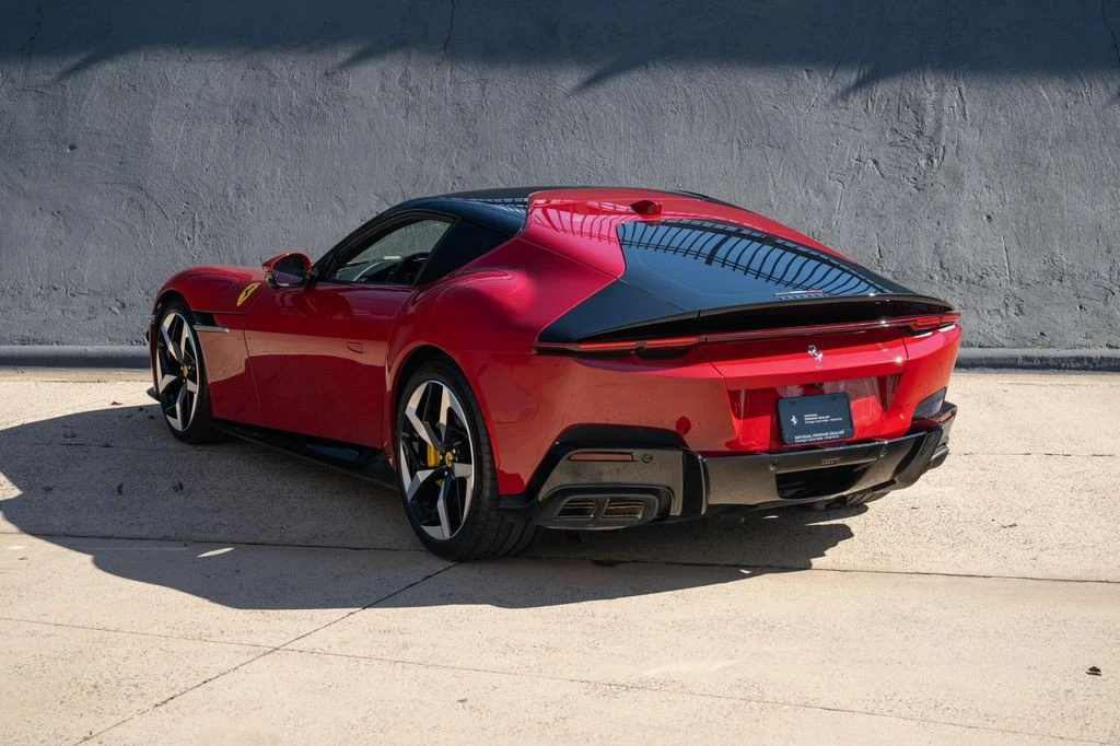 2025 Ferrari 12Cilindri - Image 2 of 31