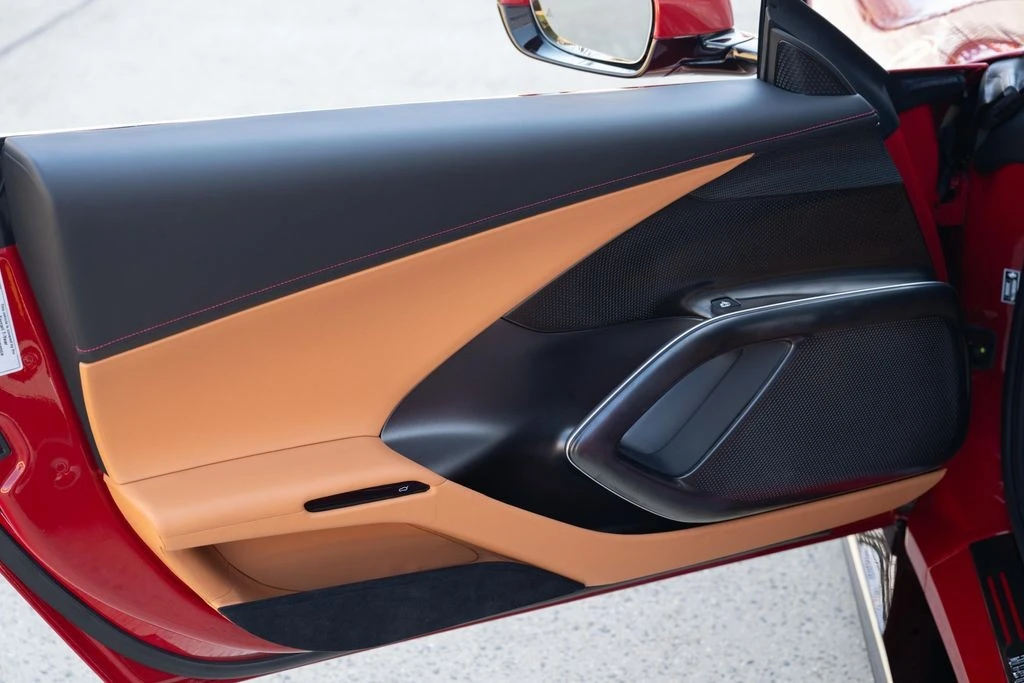 2025 Ferrari 12Cilindri - Image 29 of 31