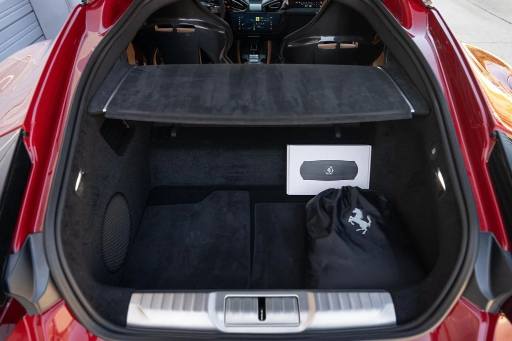 2025 Ferrari 12Cilindri - Image 24 of 31