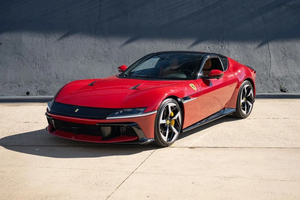 2025 Ferrari 12Cilindri - Image 5 of 31