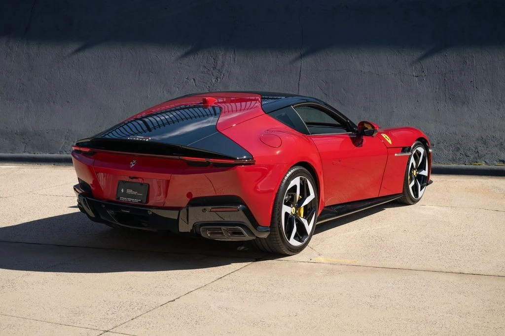 2025 Ferrari 12Cilindri - Image 8 of 31