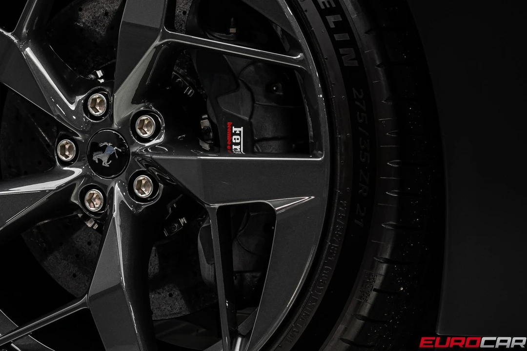 2025 Ferrari 12Cilindri - Image 24 of 31