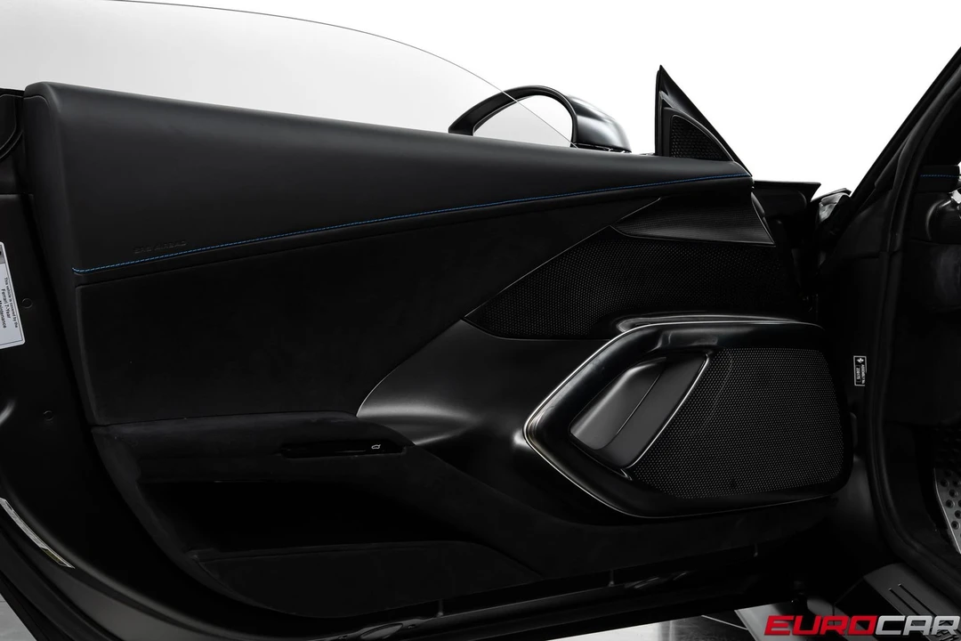 2025 Ferrari 12Cilindri - Image 25 of 31