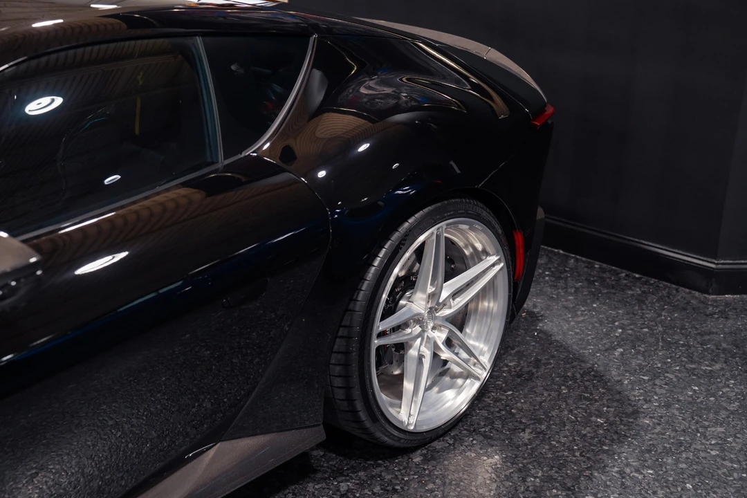 2025 Ferrari 12Cilindri - Image 10 of 31