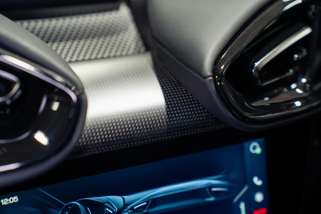 2025 Ferrari 12Cilindri - Image 20 of 31