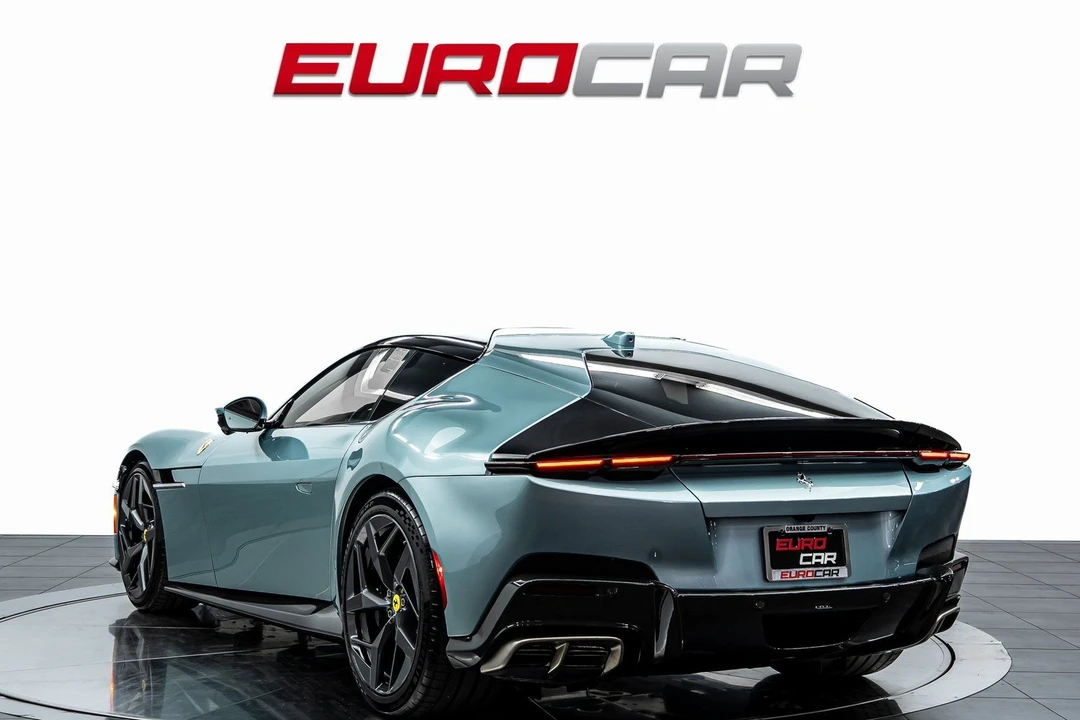 2025 Ferrari 12Cilindri - Image 3 of 31