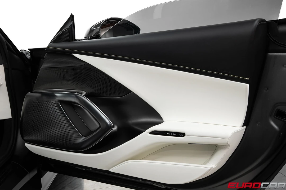 2025 Ferrari 12Cilindri - Image 31 of 31