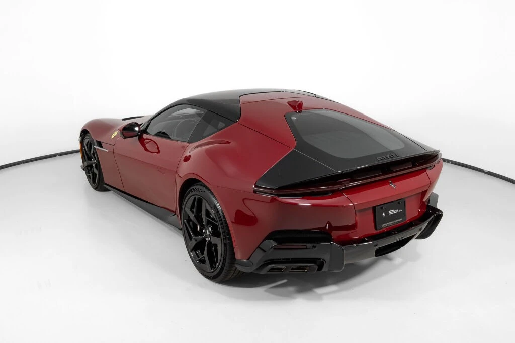 2025 Ferrari 12Cilindri - Image 5 of 31