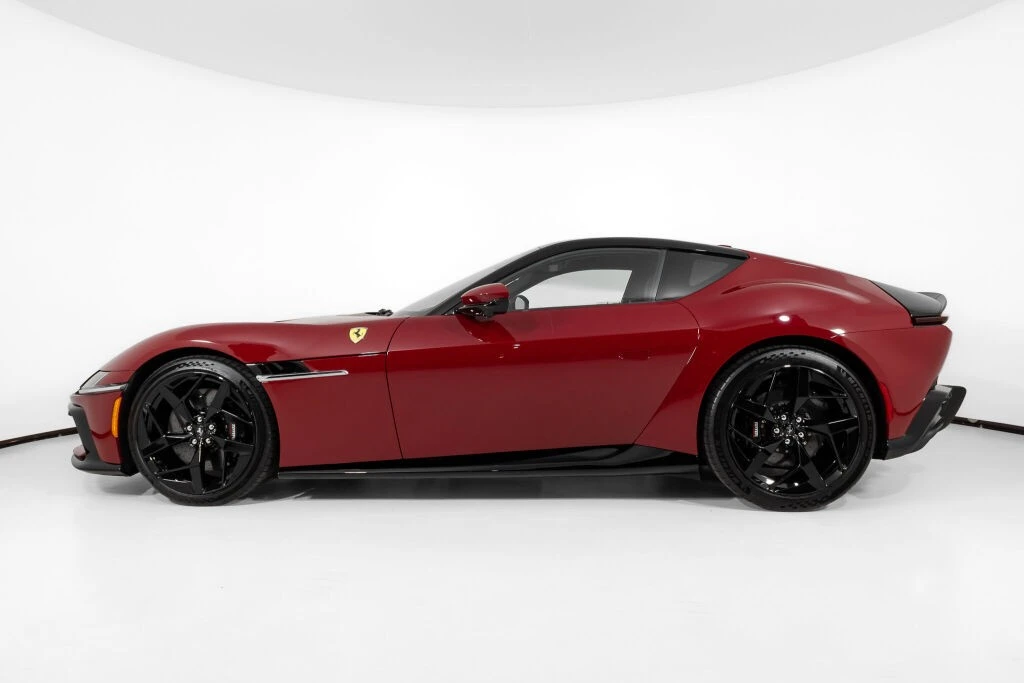 2025 Ferrari 12Cilindri - Image 3 of 31