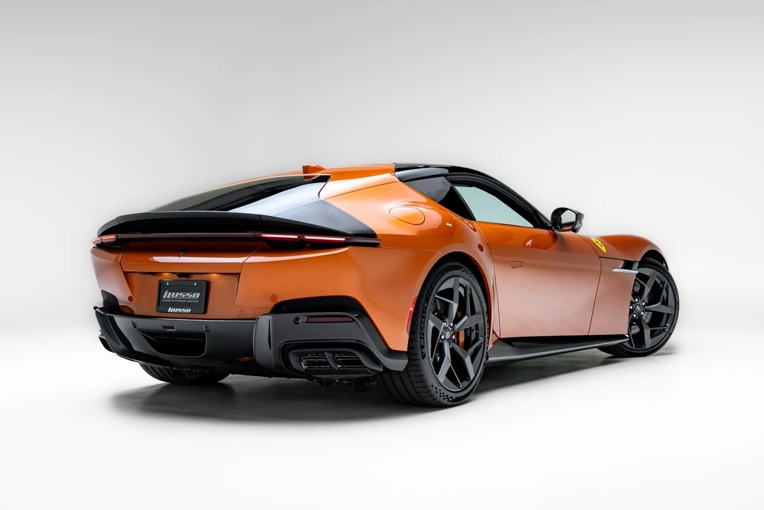 2025 Ferrari 12Cilindri - Image 5 of 31