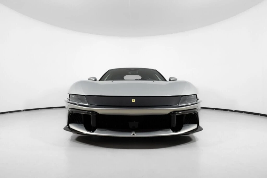 2025 Ferrari 12Cilindri - Image 8 of 31