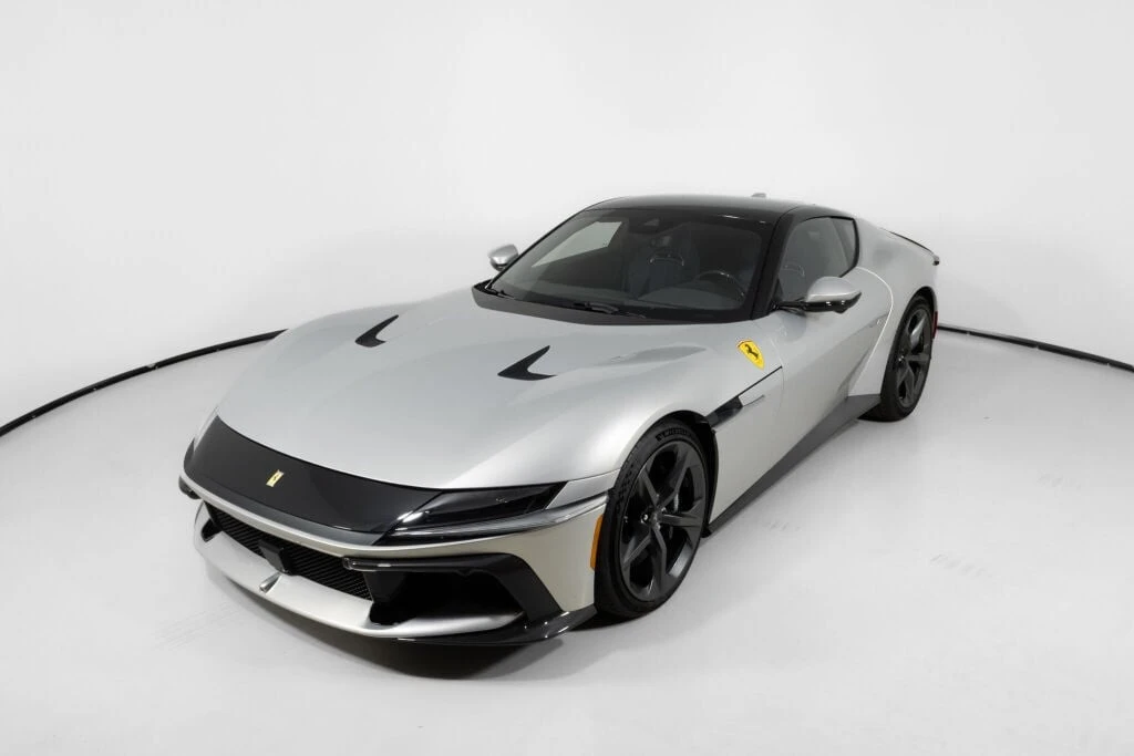 2025 Ferrari 12Cilindri - Image 21 of 31