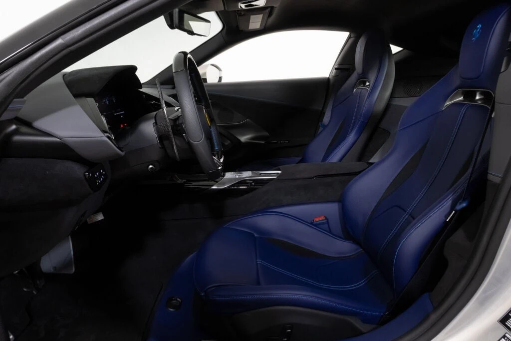 2025 Ferrari 12Cilindri - Image 4 of 31