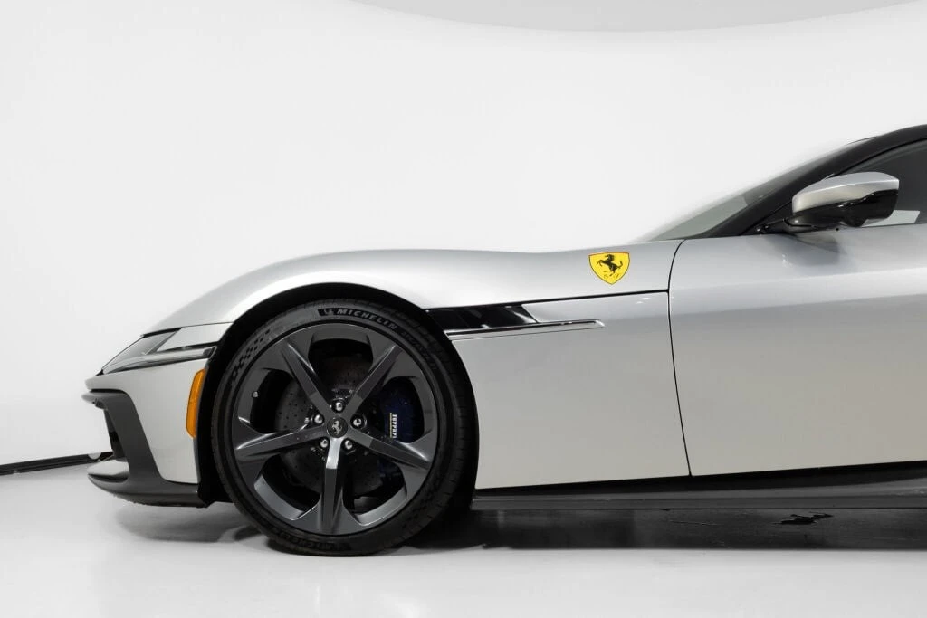 2025 Ferrari 12Cilindri - Image 12 of 31