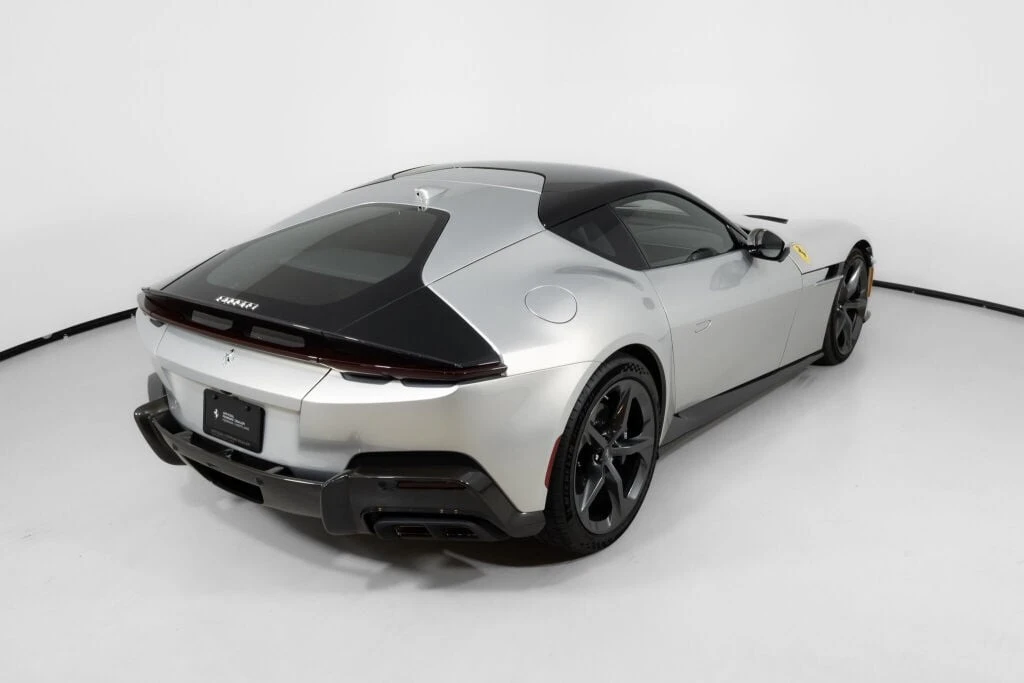 2025 Ferrari 12Cilindri - Image 18 of 31
