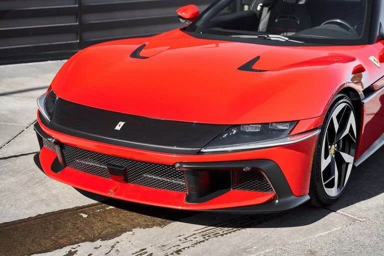 2025 Ferrari 12Cilindri - Image 8 of 16