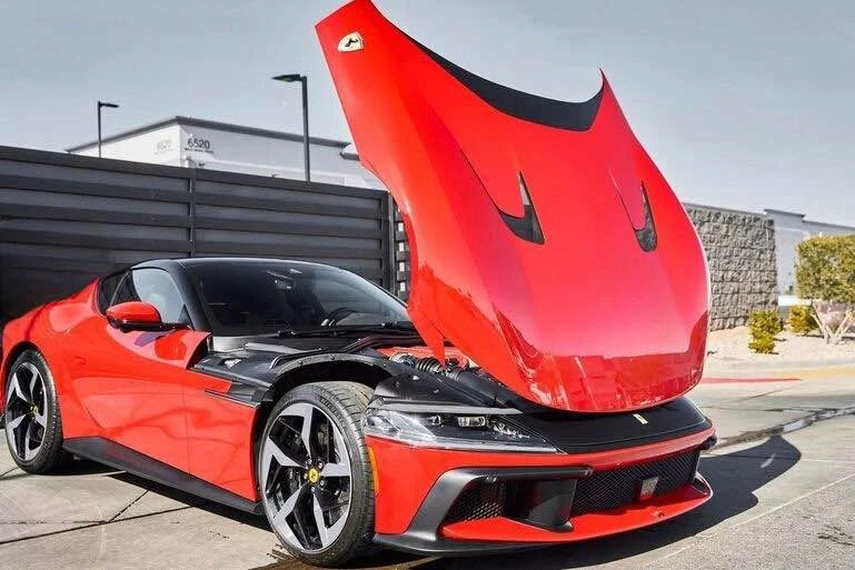 2025 Ferrari 12Cilindri - Image 7 of 16