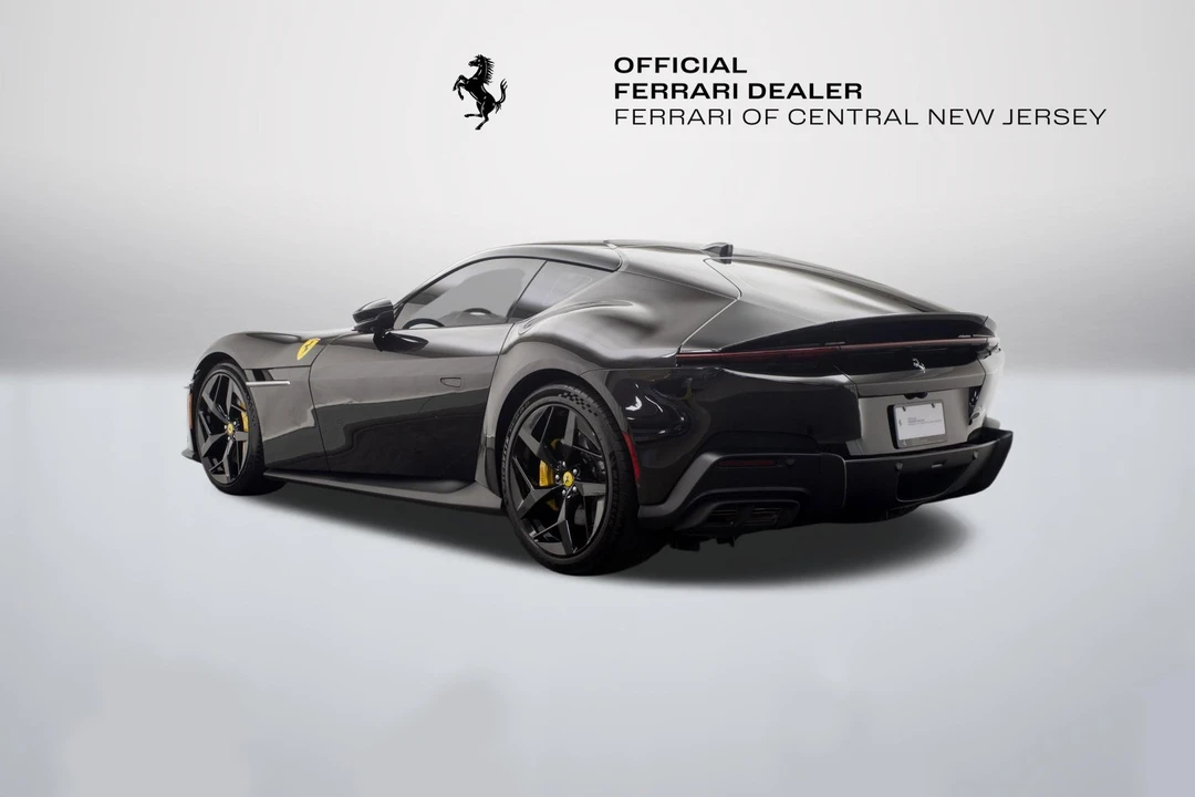 2025 Ferrari 12Cilindri - Image 5 of 6