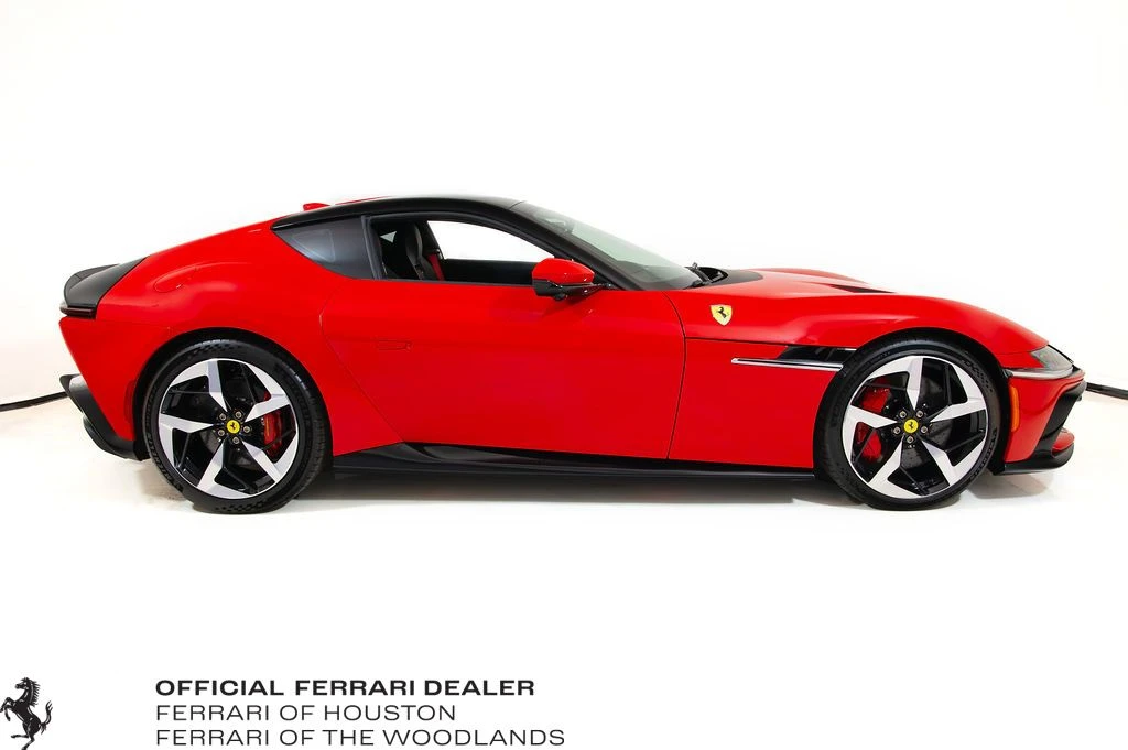 2025 Ferrari 12Cilindri - Image 3 of 31