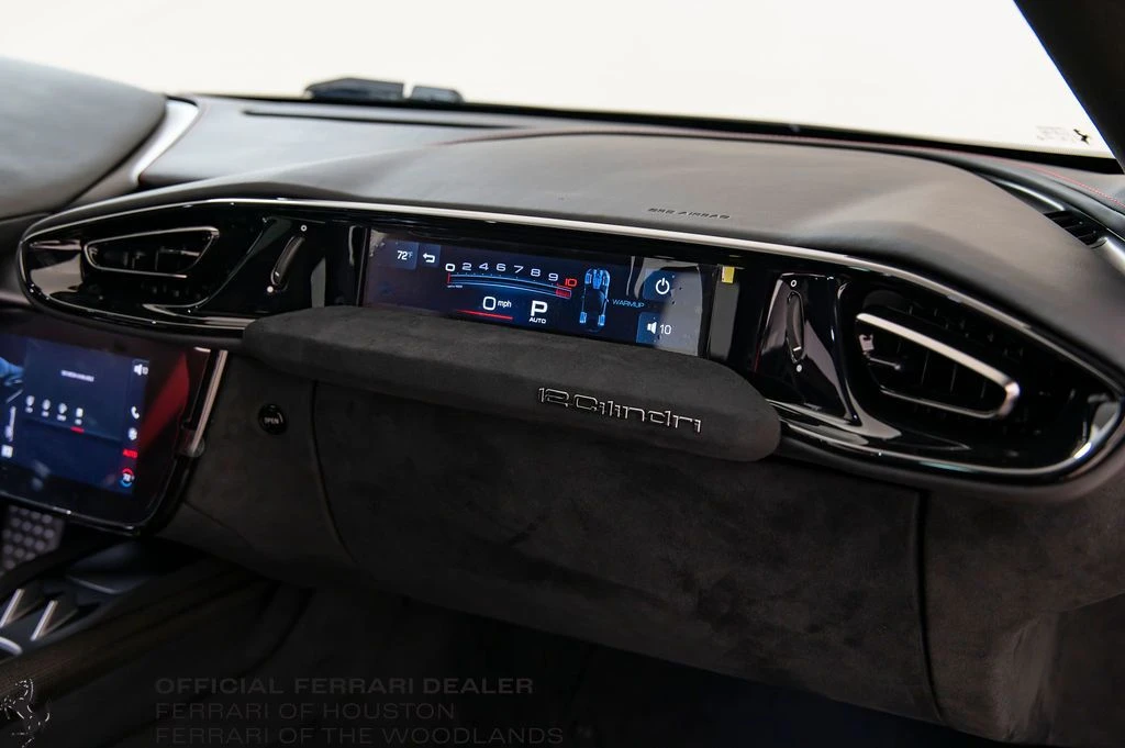 2025 Ferrari 12Cilindri - Image 19 of 31