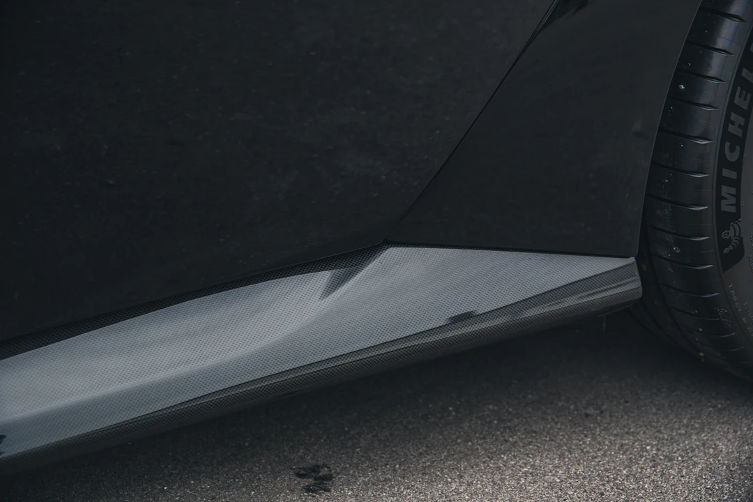 2025 Ferrari 12Cilindri - Image 30 of 31