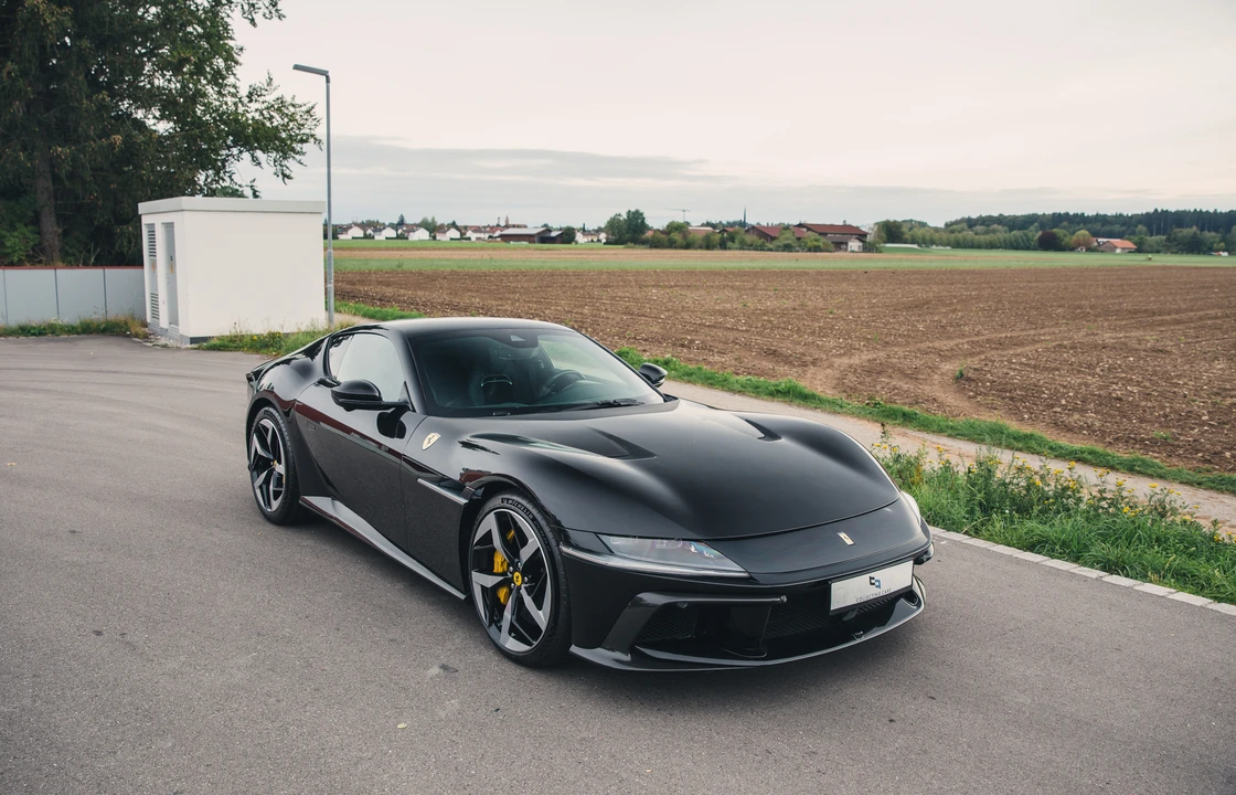2025 Ferrari 12Cilindri - Image 17 of 31
