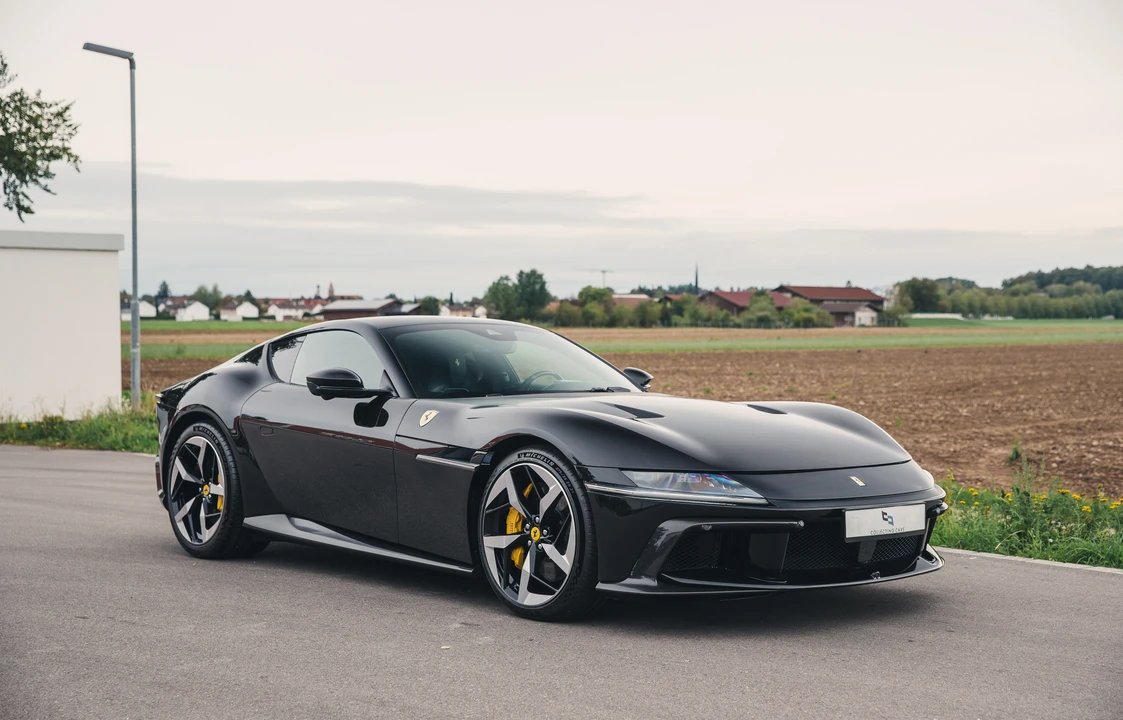 2025 Ferrari 12Cilindri - Image 3 of 31