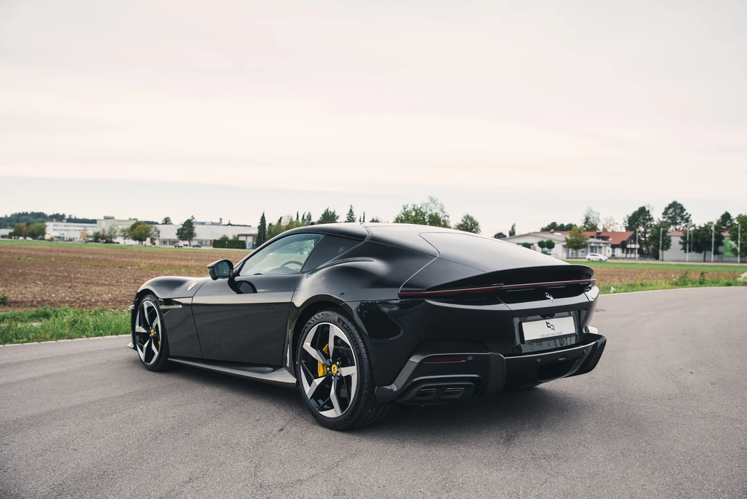2025 Ferrari 12Cilindri - Image 6 of 31