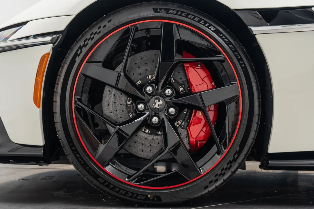 2025 Ferrari 12Cilindri - Image 10 of 21