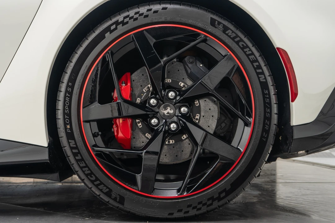 2025 Ferrari 12Cilindri - Image 11 of 21