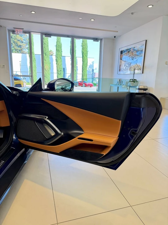 2025 Ferrari 12Cilindri - Image 19 of 23